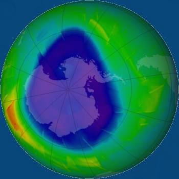 Озоновая дыра в атмосфере над Антарктидой